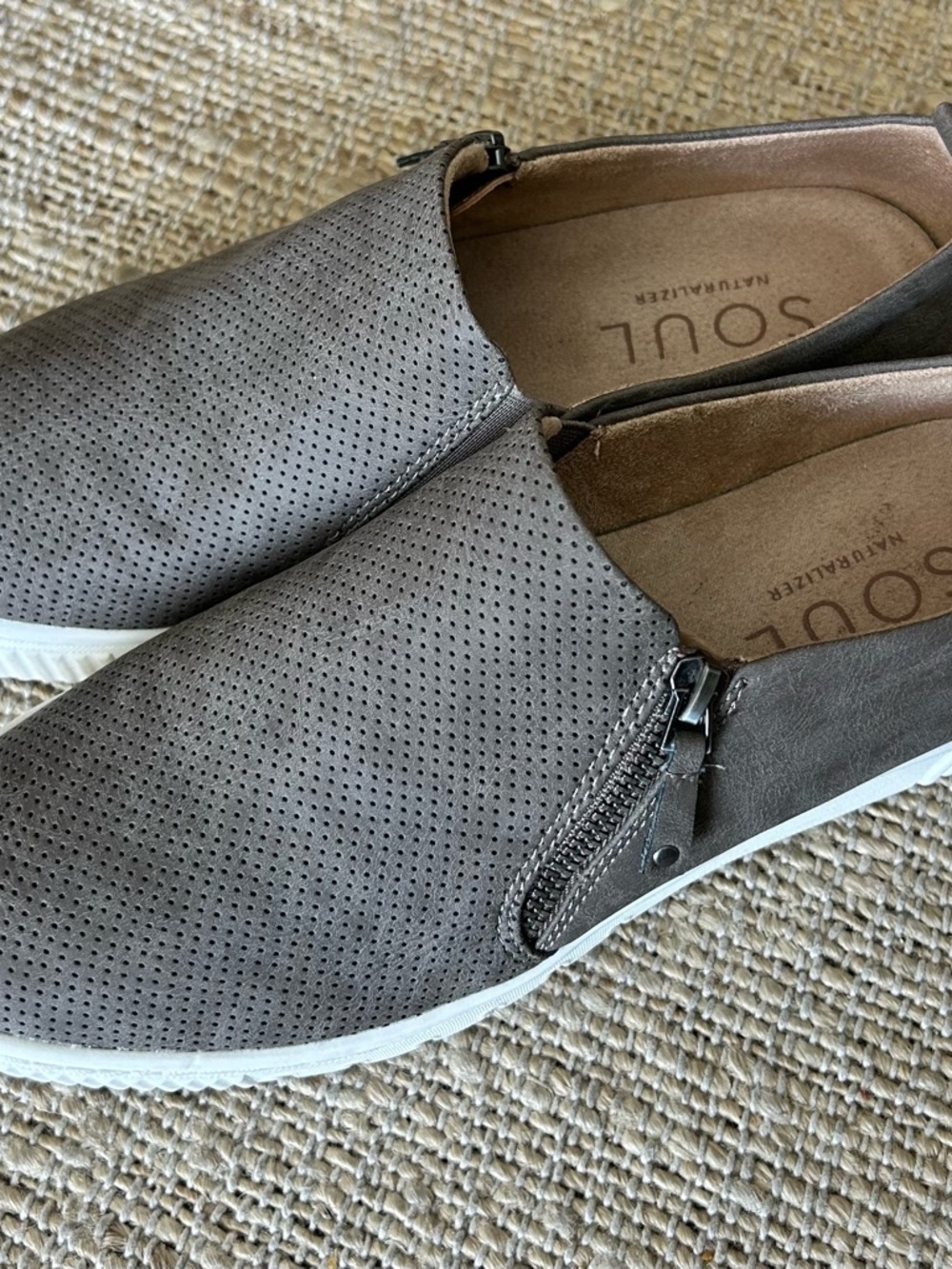 Naturalizer Soul Turner Taupe Slip On Shoe Size 10 - Picture 4 of 7